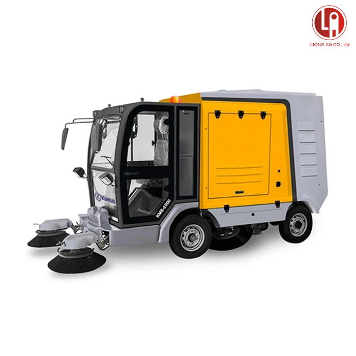 Xe quét rác công nghiệp ngồi lái Kumisai KMS-2000-M (Pin Lithium)